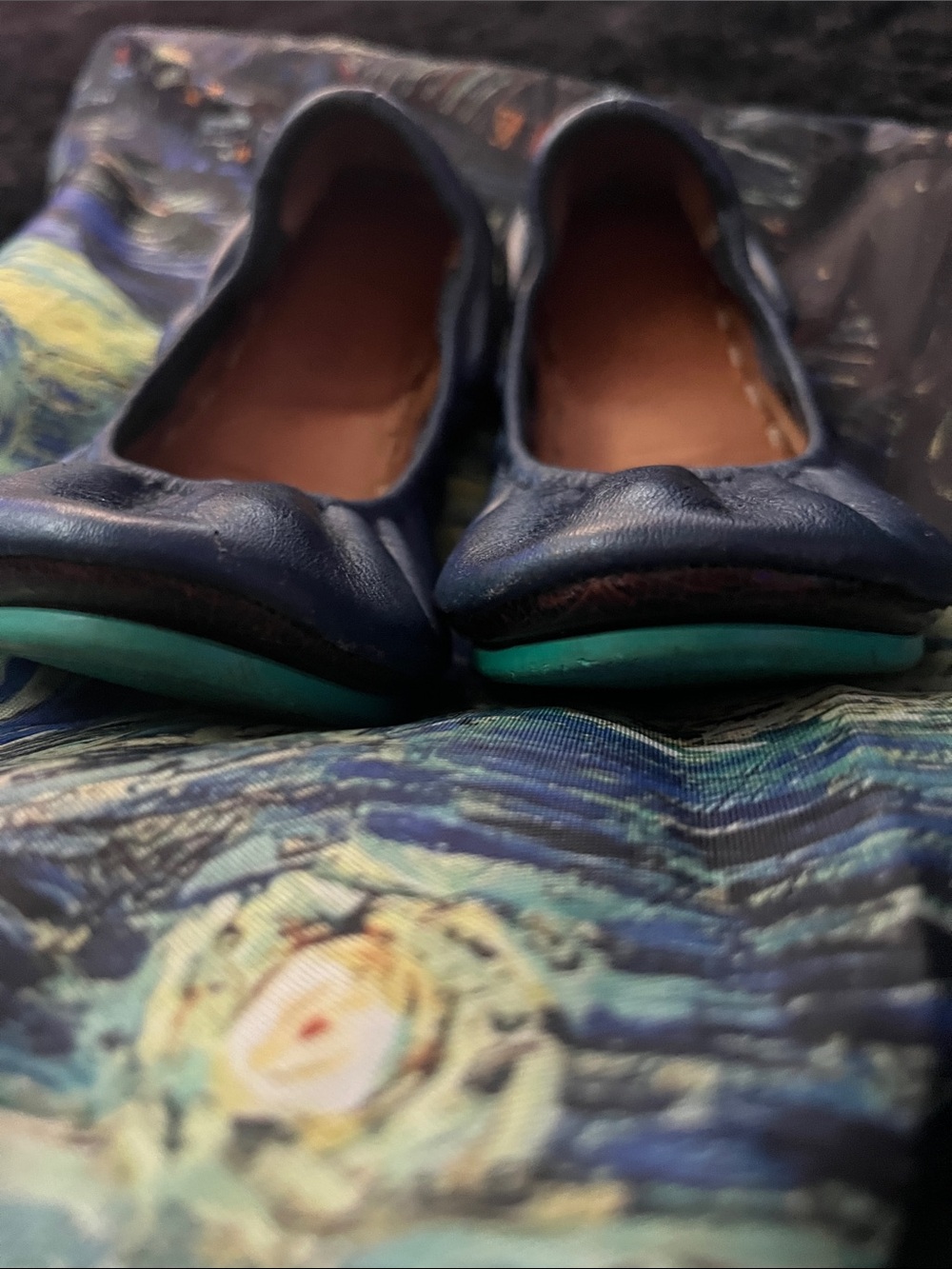 Soft Leather Ballet Flats - Women - Picture 2 of 3